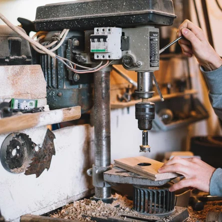 Станочное оборудование и оснастка