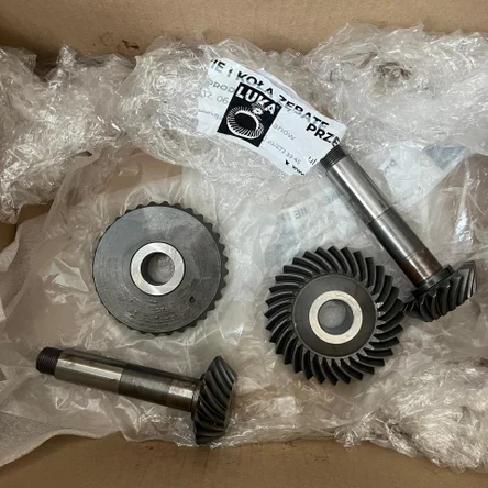 Коническо-цилиндрические зубчатые колеса для редуктора Lenze